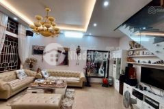 Bán nhà trần quốc hoàn ngay đại học ngoại ngữ 50m2 nhà 5 tầng giá 6,3 tỷ ô tô tránh