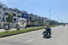 Nhà thô 4 tầng, mặt tiền đường tỉnh lộ 10 tp.huế