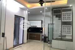 Gần phố lô góc trung tâm hai bà lò đúc 30m 5 tầng nhỉnh 3 tỷ