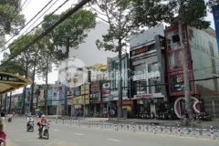 Mt đường 3 tháng 2, p.12,q 10. vị trí đẹp. dt 4,2mx26,5m. dtcn 110m2, 5t. giá 45 tỷ tl