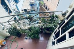 Nhà bán đường ngô đức kế hẻm xe hơi đậu trước nhà.