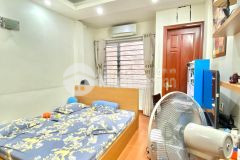 Nhà đẹp cực hiếm ngõ phố nguyễn văn huyên diện tích 45m2 5 tầng mặt tiền 3.5m giá nhỉnh 5tỷ.