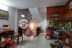 Bán nhà thịnh liệt hoàng mai 60m x 5t lô góc ngõ thông ô tô đỗ cửa 6 tỷ.