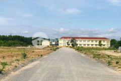 Bán đất đấu tân trang cam lộ giá chỉ 9xx