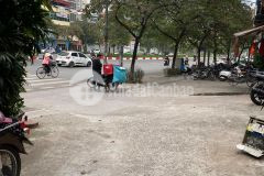 Lô góc gần mặt phố kinh doanh oto đỗ cửa 51m2 3 tầng 8,8 ty nhà lô góc 2 mặt ngõ, cách mặt