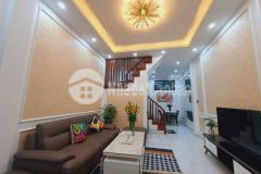 Bán nhà lê đức thọ 60mx5m 5 tầng 4,5 tỷ. ô tô.