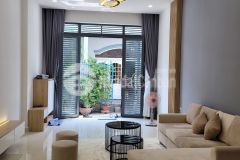 Bán nhà tp thủ đức trung tâm hẻm xe tải thiết kế đẹp 63m2 tặng hết nội thất