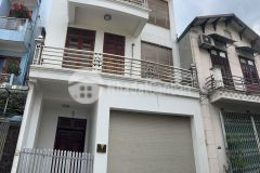 Bán gấp nhà bồ đề long biên. 50m x 5t. gara ôtô, gần hồ, ngõ thông. 5.1 tỷ.