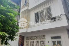 Bán gấp nhà tây hồ, 42m, 5t, sân 56m, ô tô đỗ cổng. kd văn phòng hoặc online.