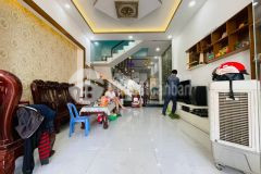 Giảm 1 tỷ cần bán gấp mt thạnh lộc 29 q12 72m2 4 tầng 4tỷ8.