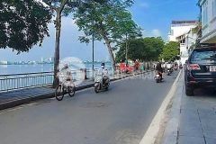 3 bước ra hồ tây hóng gió, cách 2 thân nhà ra mặt phố thụy khuê, sổ đỏ đẹp. mô tả 57m2.4 tang,ma