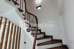 Bán nhà hoàng văn thái 42m2 5 tầng giá 4.5 tỷ, gần hồ thoáng mát lh 0384365907 em vân