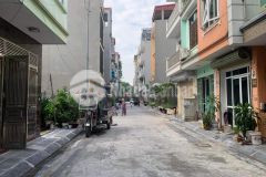 Cần bán nhà ô tô, vỉa hè, kinh doanh thanh am, dt 95m2, mt6m, gần 9 tỷ.