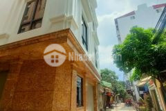 Bán nhà đường bùi xương trạch, nhà mới, kd, ô tô tránh, gần hồ, 35m x 5t chỉ 5.9 tỷ