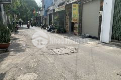 Bán nhà ngang hơn 5m đối diện đại siêu thị go gò vấp, 50m2, nhỉnh 3tỷ.