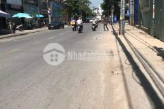 Nhà bán hẻm xe hơi tránh nhau đường lê quang định quận bình thạnh.