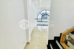 Nhà bán hẻm xe hơi tránh nhau đường lê quang định bình thạnh.