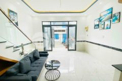 Bán nhà trệt lầu trục chính hẻm 102 đường 32 sát trần hoàng na hưng lợi ninh kiều giá 2 tỷ th.lượng