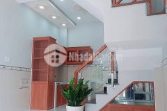 2.05tỷ 35m2 có ngay hộ khẩu sài gòn sát chợ bình triệu.