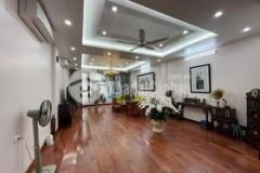 Chỉ 13 tỷ sở hữu nhà quận hai bà trưng, phân lô, mt to, vỉa hè, 2 mặt ô tô tránh, kd đỉnh