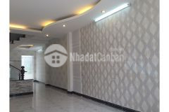 Bán nhà 1 trệt 1 lầu hẻm 496 đường trương công định, hướng tây bắc.