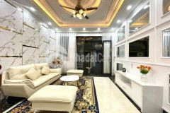 Nhà mới toanh lạc long quân chiều đạp xe ra hồ tây ngắm cảnh 35mx5t chỉ nhỉnh 4 tỷ