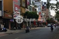 Nhà mặt tiền đường rộng 8m, 50m2, q6.