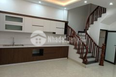 Bán nhà mới đội cấn 38m2, mt 5m 5 tầng ở luôn, 4.7 tỷ tl.