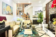 Bán gấp nhà khương chung 50 m x 5 tầng mặt tiền 3.6m giá chỉ 3.95 tỷ