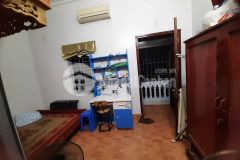 Nhà long biên hai bước ra ô tô giá 1.48 tỷ