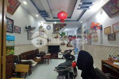 Rẻ 25, bán nhà hxh quang trung, 53m2, giá 4.3 tỷ tl 0964364745