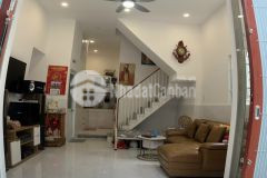 Nhà sẳn nội thất ngang 4,5 bán 3,9 tỷ đường tôn đản quận 4