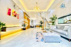Xh vào nhà bán nhà 4 tầng đẹp tô hiến thành, q10, 136m2 5.3x25.7m, 16 tỷ