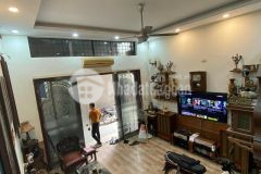 Bán nhà hoàng quốc việt, phân lô, ôtô qua, 41m2, hơn 6 tỷ.