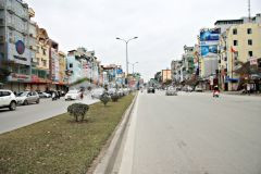 Bán nhà trường chinh, đống đa 10m mặt phố, nhà đẹp ở ngay, tặng nội thất, 40m2x5t, nhỉnh 5 tỷ 09756