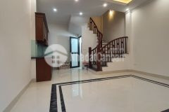 Nhà phúc lợi ngõ 4 m giá chỉ 2,8 tỷ