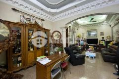 Cần bán gấp nhà phân lô hoàng văn thái dt 112m4 tầng giá 15 tỷ.