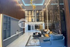 Bán nhà đường láng, nhà mới ở ngay, ngõ thông, kinh doanh, ô tô tránh. lh trang 0968588737.