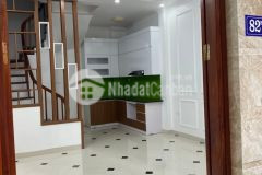 Cần bán nhà cầu giấy 30m, 5 tầng, mặt tiền 4.5m, gần phố, ngõ rộng thoáng mà giá chưa tới 4 tỷ rưỡi