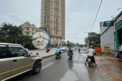 Bán nhà mặt phố quận uỷ tây hồ, kd,1 mặt phố, 1 mặt ngõ ô tô tránh 166m2, 7 tầng, giá 65 tỷ