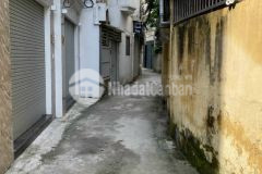 Bán 38m2 đất ngõ 565 bát khối, ngõ thông, gần ô tô tránh 2.3 tỷ.