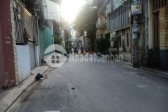 Cần bán gấp nhà 1 sẹc, lạc long quân, p18, tân bình hẻm xe hơi