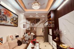 Bán nhà hoàng mai, ba gác đỗ cửa, 31m2 5 tầng, nhà mới, giá chỉ 3.6 tỷ có thương lượng