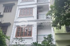 Bán nhà ba đình 5 tầng chỉ 3 tỷ 5 tầng view sân vườn siêu hiếm