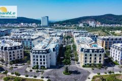 Bán căn nhà phố 5 tầng cạnh phố đi bộ, bãi tắm hạ long kinh doanh khách sạn, nhà hàng