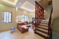 Lô góc nguyễn trãi, 30m, 4t, mt 4m, ngõ thông, kd, nhỉnh 3 tỷ. lh 0975124520.