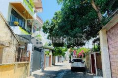 Nhà 3 tầng gần biển khu bàn cờ nha trang chỉ 4 tỷ1