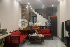 Nhỉnh 3 tỷ nhà phố nguyễn đình hoàn cầu giấy 35m 5 tầng full nội thất.