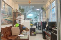 Bán nhà đào tông nguyên nhà bè 4 tầng 60mv chỉ 5.8 tỷ xe hơi vào nhà.