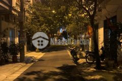 Lạc trung sử dụng 40m2 4 tầng nhỉnh 8.5 tỷ.